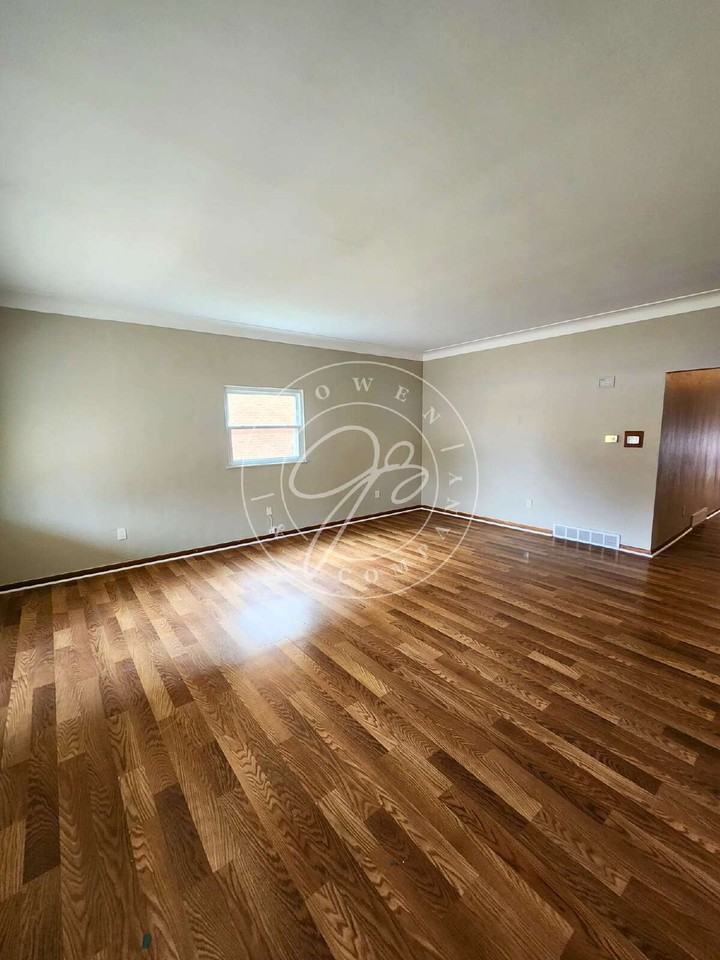 4239 Lewis Ave - Photo 6 of 29