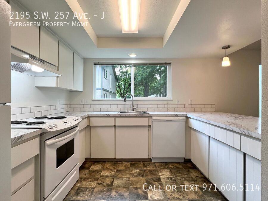 2195 Sw 257th Ave #J - Photo 5 of 16