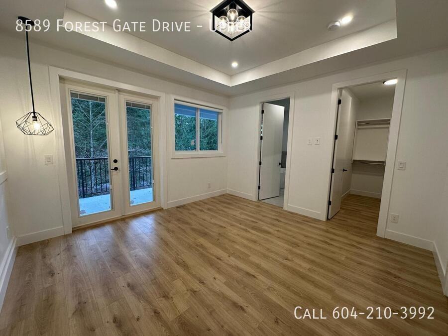 8589 Forest Gate Dr - Photo 6 of 17