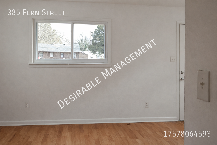 385 Fern St - Photo 7 of 8