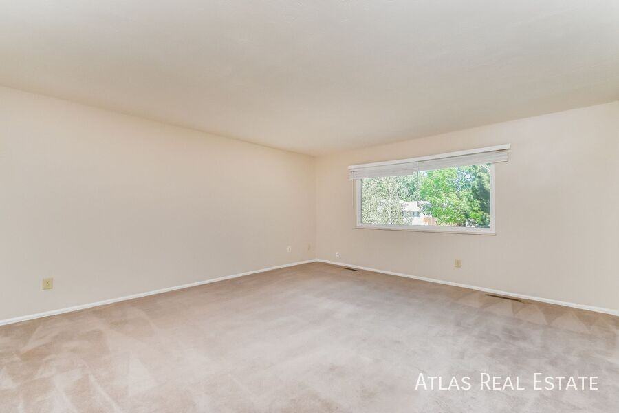 2975 Montebello Dr W - Photo 3 of 22