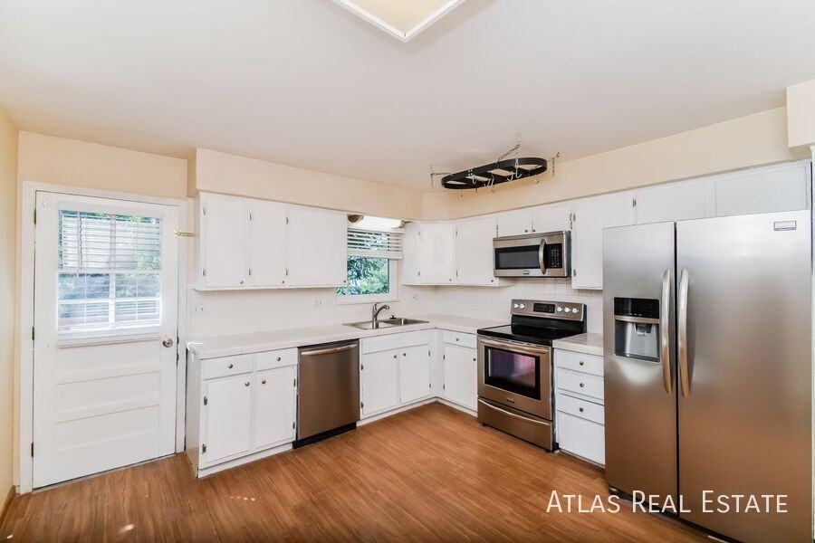 2975 Montebello Dr W - Photo 6 of 22