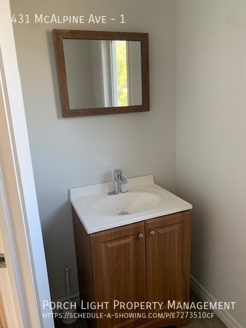 431 Mcalpine Ave N #1 - Photo 6 of 9