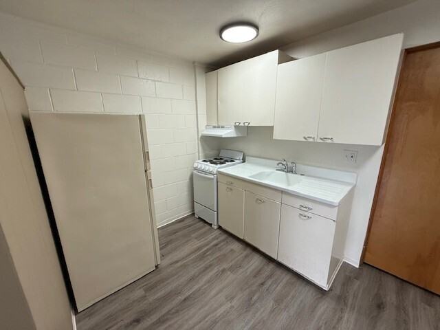 3228 S Union Ave #318 - Photo 5 of 14