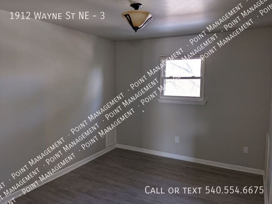 1912 Wayne St Ne #3 - Photo 4 of 5