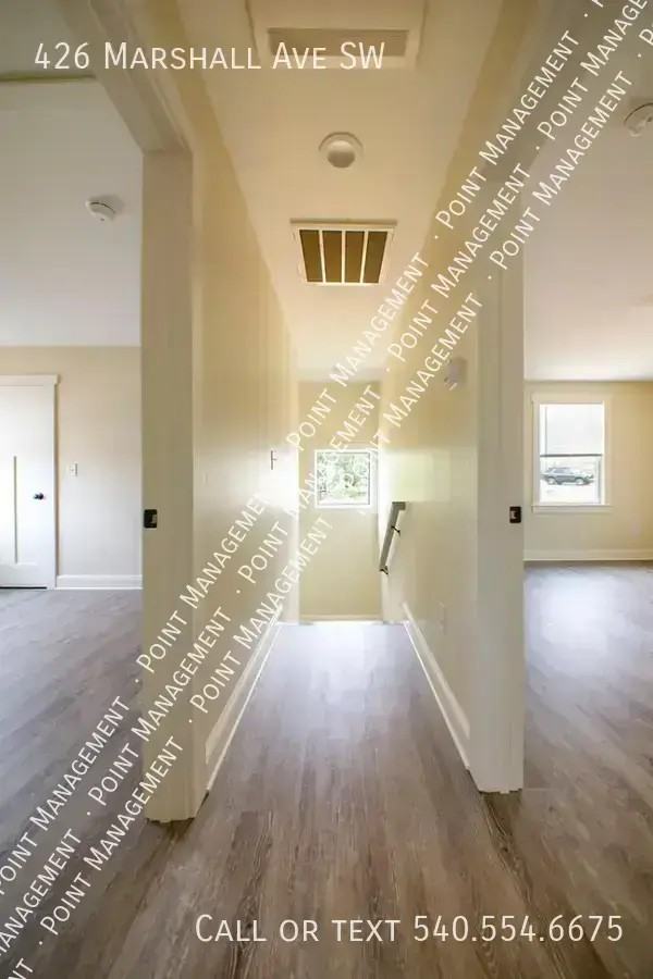 426 Marshall Ave Sw - Photo 3 of 12