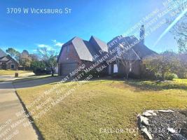 featured image of 3709 W Vicksburg St