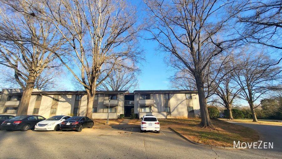 2240 Sunderland Rd #71N - Photo 4 of 31