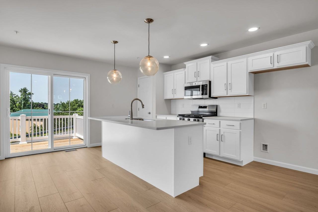 14 Morgan Cir - Photo 2 of 13