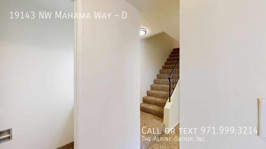 19143 Nw Mahama Way #D - Photo 5 of 25