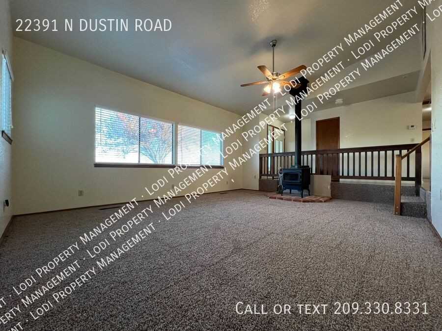 22391 N Dustin Rd - Photo 7 of 33