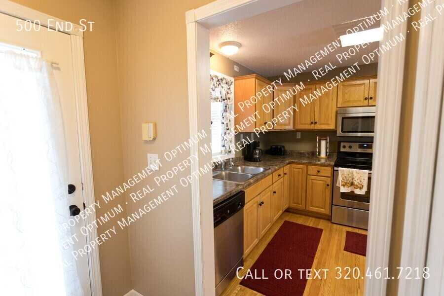 500 End St - Photo 6 of 38