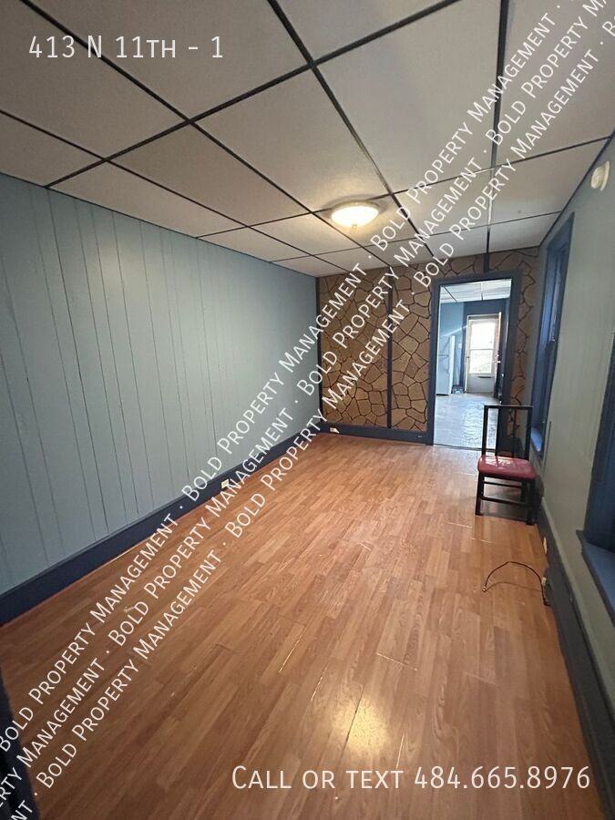 413 N 11th St #1 - Photo 3 of 6