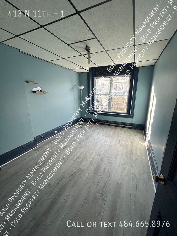 413 N 11th St #1 - Photo 5 of 6
