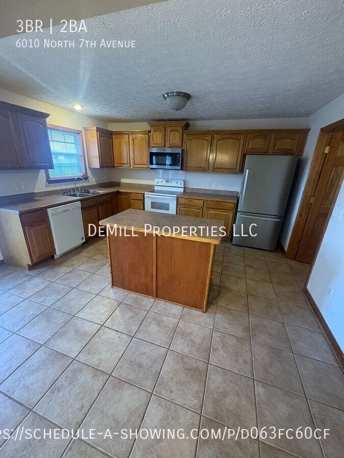 6010 N 7th Ave - Photo 5 of 12