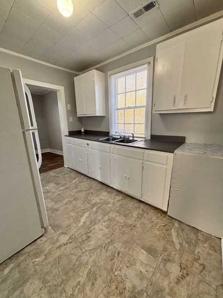 110 Mcbroom St - Photo 7 of 18