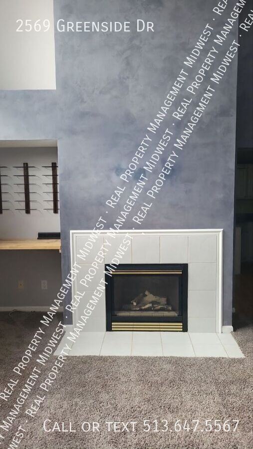 2569 Greenside Dr - Photo 3 of 29