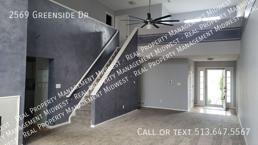 2569 Greenside Dr - Photo 4 of 29