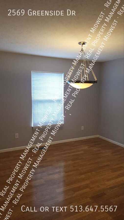 2569 Greenside Dr - Photo 5 of 29