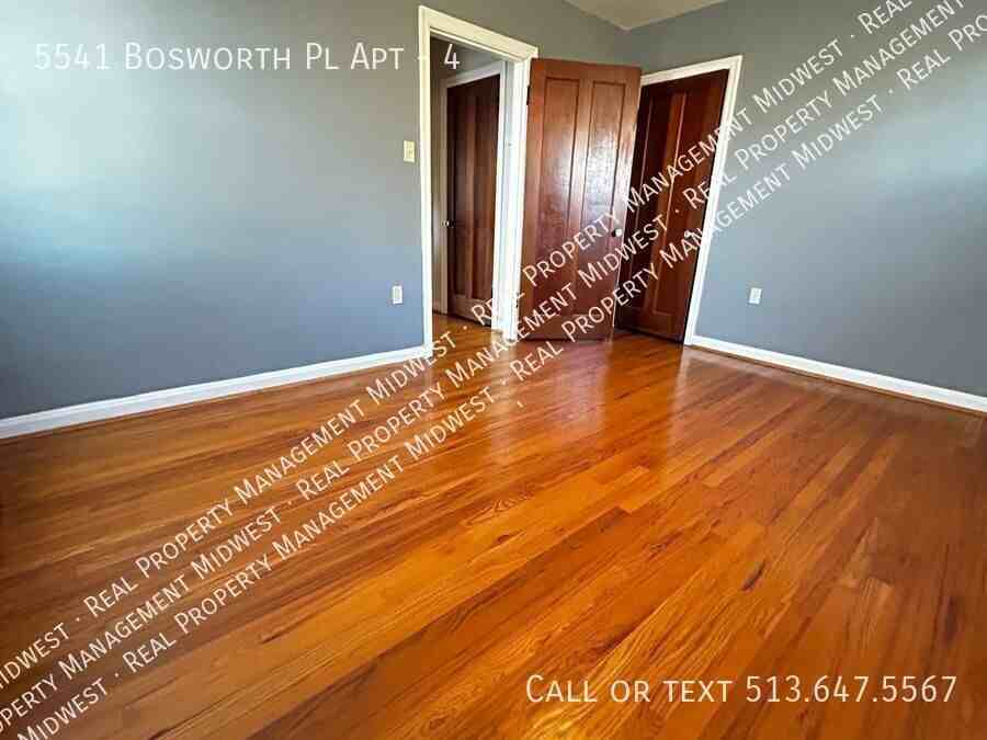5541 Bosworth Pl #4 - Photo 4 of 12