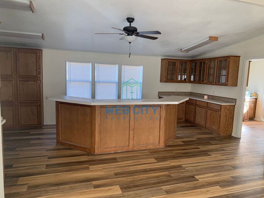 7831 County Road 41514 - Photo 2 of 12