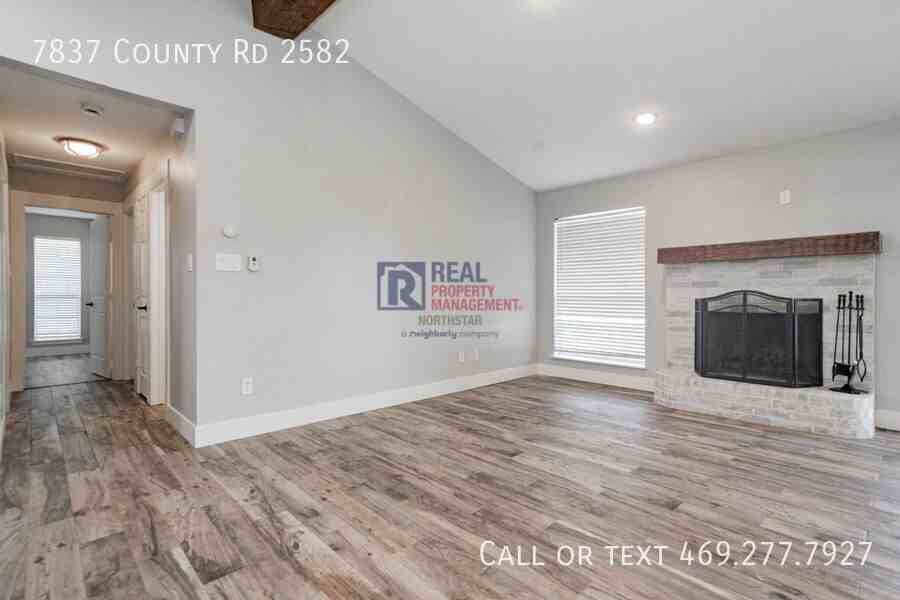 7837 County Road 2582 - Photo 7 of 39