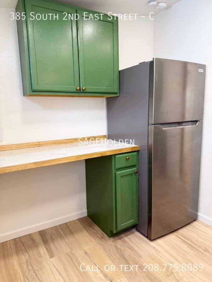 385 South 2nd East Street #C - Photo 4 of 22