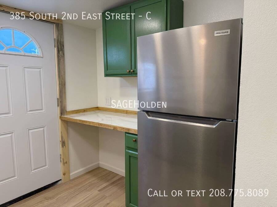 385 South 2nd East Street #C - Photo 6 of 22