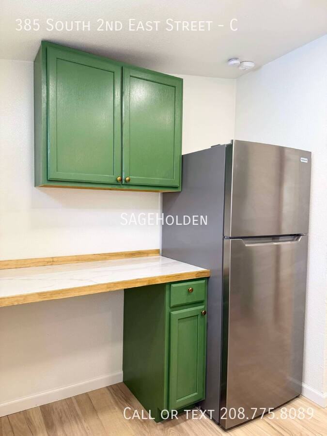 385 South 2nd East Street #C - Photo 7 of 22