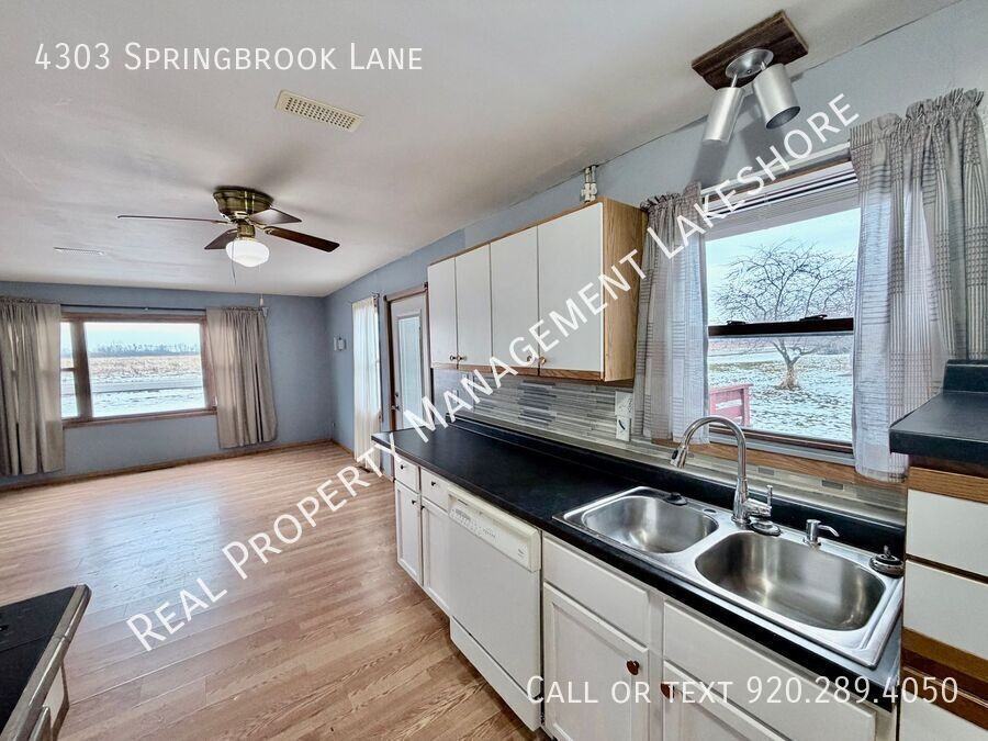 4303 Springbrook Ln - Photo 2 of 8