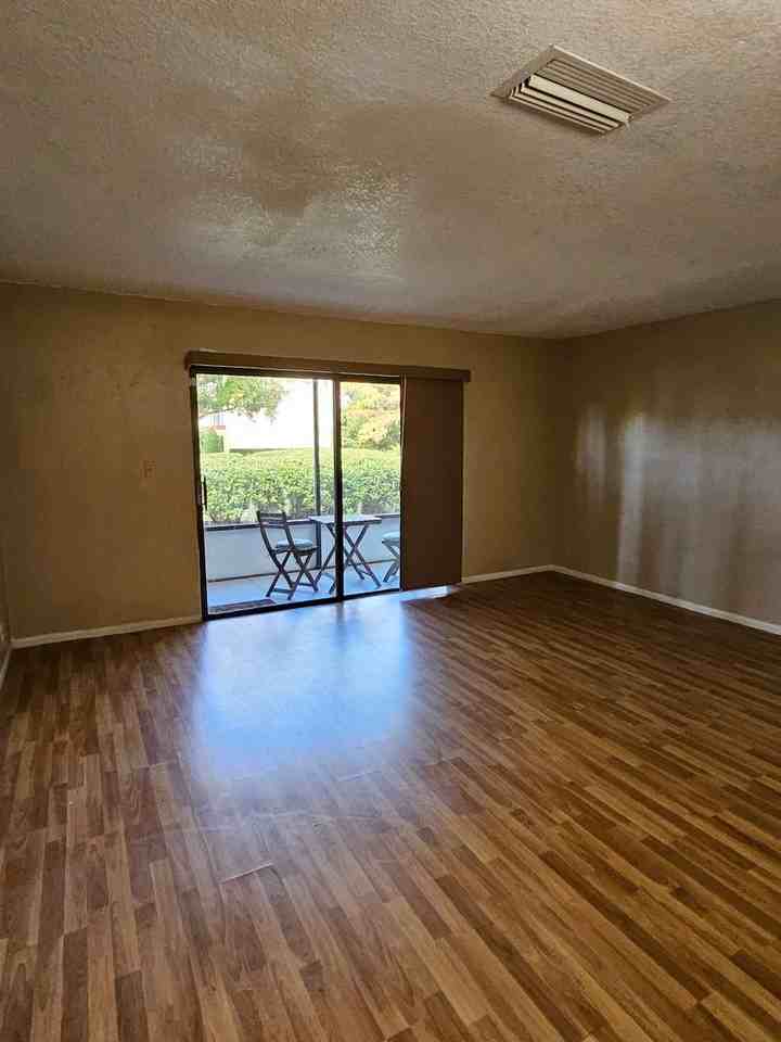 427 SHEOAH BLVD. INTER SPRINGS FL 32708 #33W - Photo 2 of 40