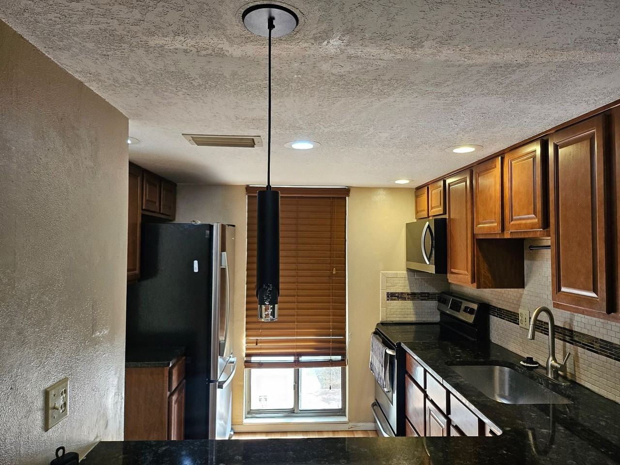 427 SHEOAH BLVD. INTER SPRINGS FL 32708 #33W - Photo 3 of 40