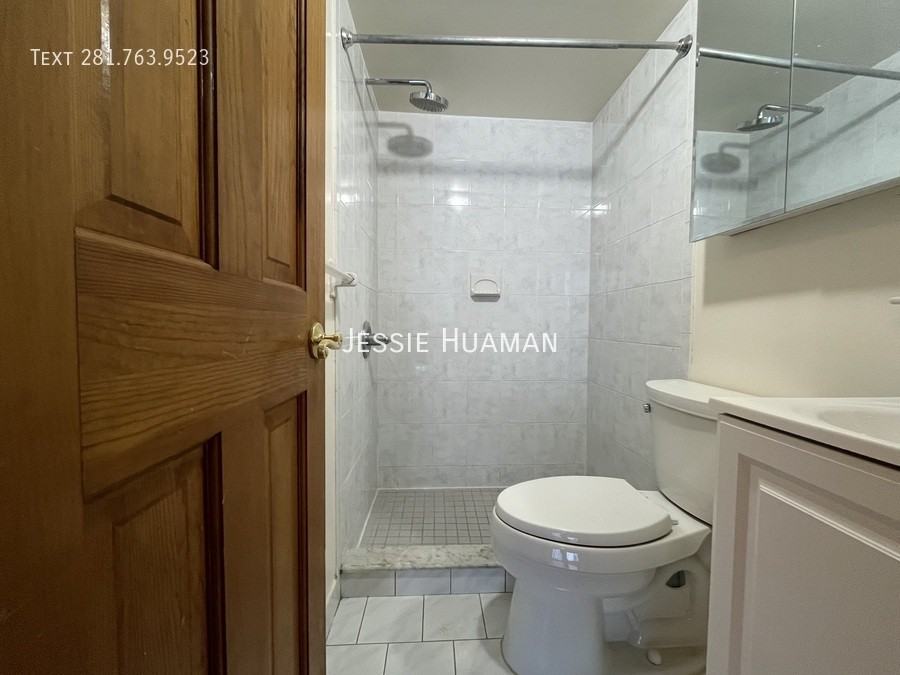 107 W 69th St #PH - Photo 7 of 10