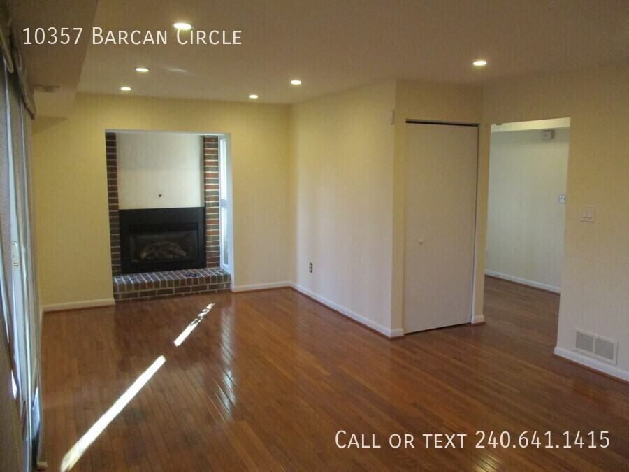 10357 Barcan Cir - Photo 5 of 25