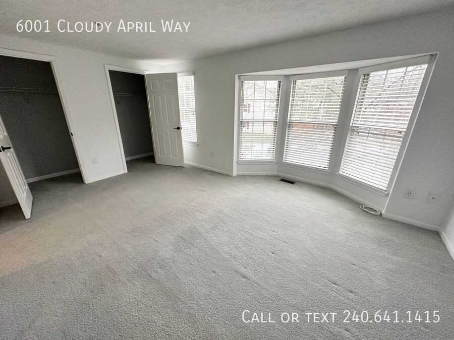 6001 Cloudy April Way - Photo 6 of 13