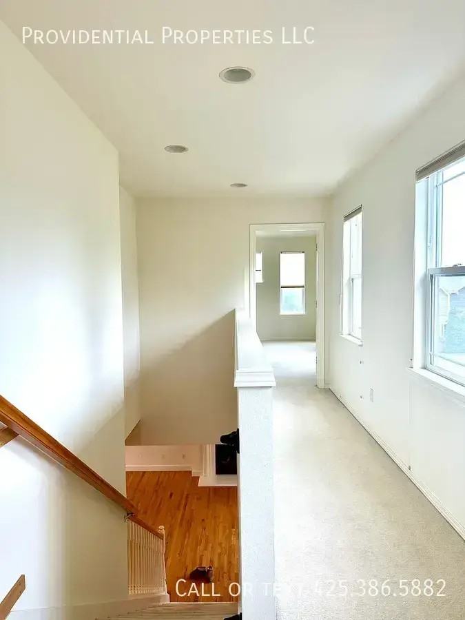 16349 Se 66th St - Photo 4 of 22