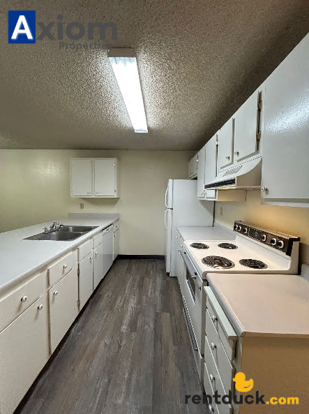 2128 Marigold St - Photo 6 of 24