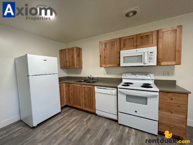 1942 Brock Dr #4 - Photo 2 of 15