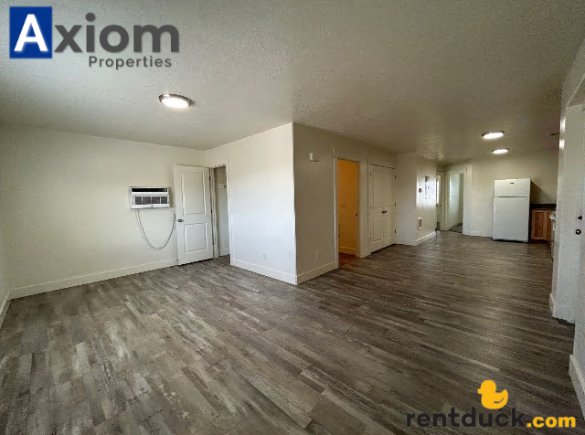 1942 Brock Dr #4 - Photo 6 of 15