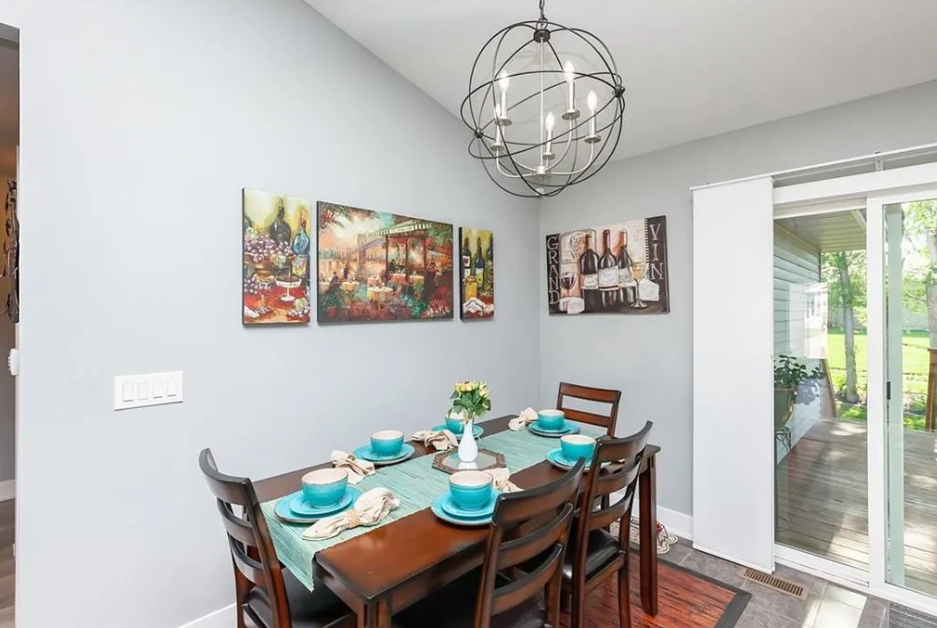 5805 Pine Ct - Photo 2 of 24