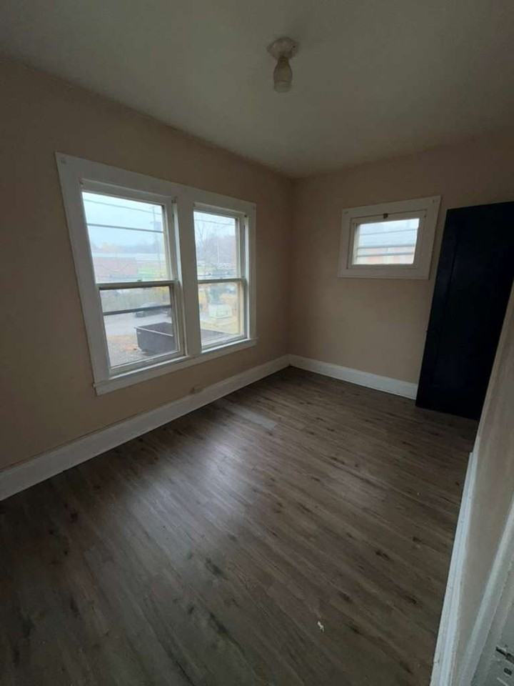 1805 Stanwood Road, Unit 17 - Photo 4 of 8