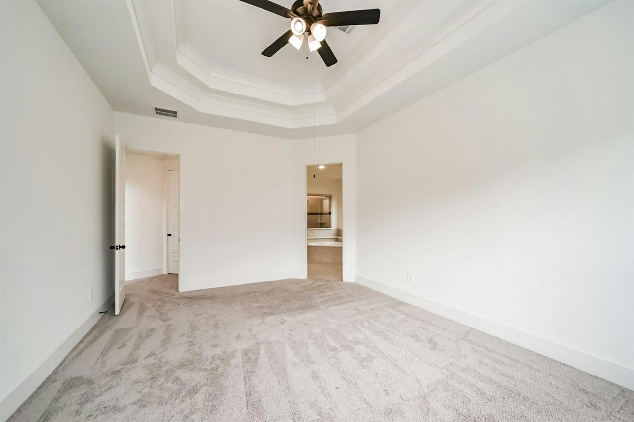 17794 Misty Brk Ln - Photo 4 of 42