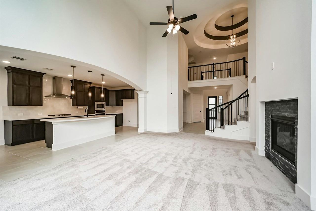 17794 Misty Brk Ln - Photo 5 of 42