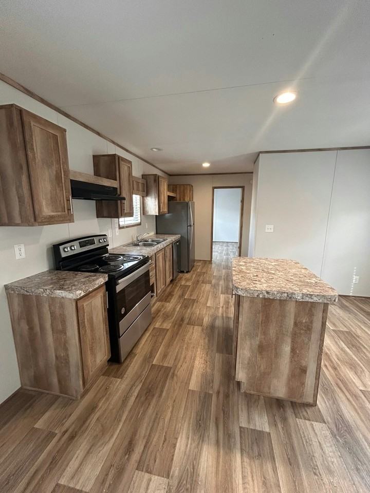 114 East Castleshoals Drive - Photo 4 of 18