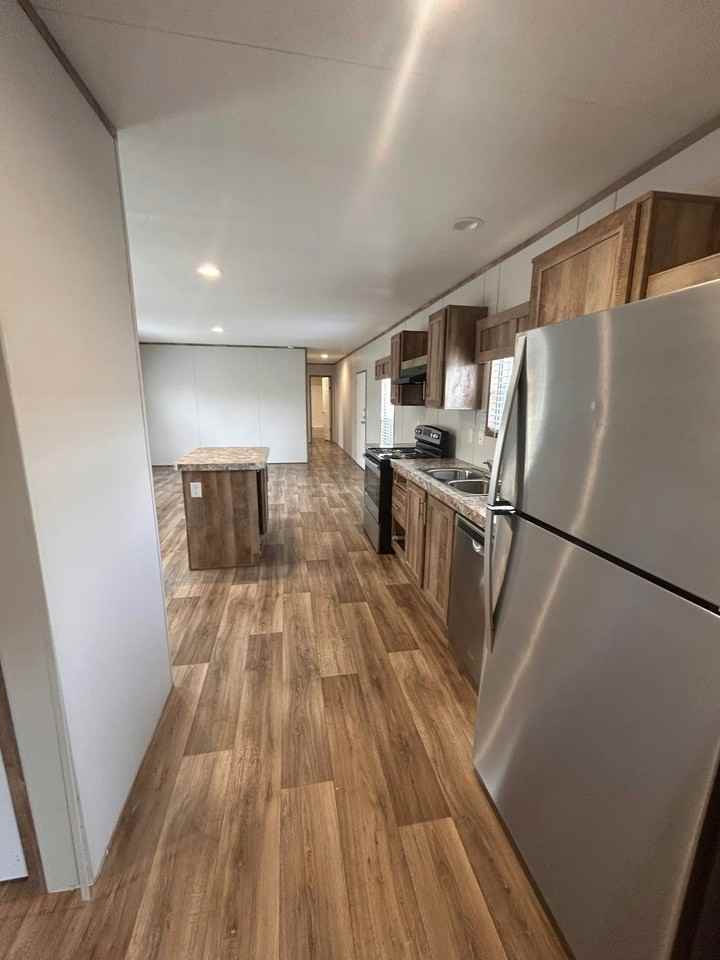 114 East Castleshoals Drive - Photo 7 of 18