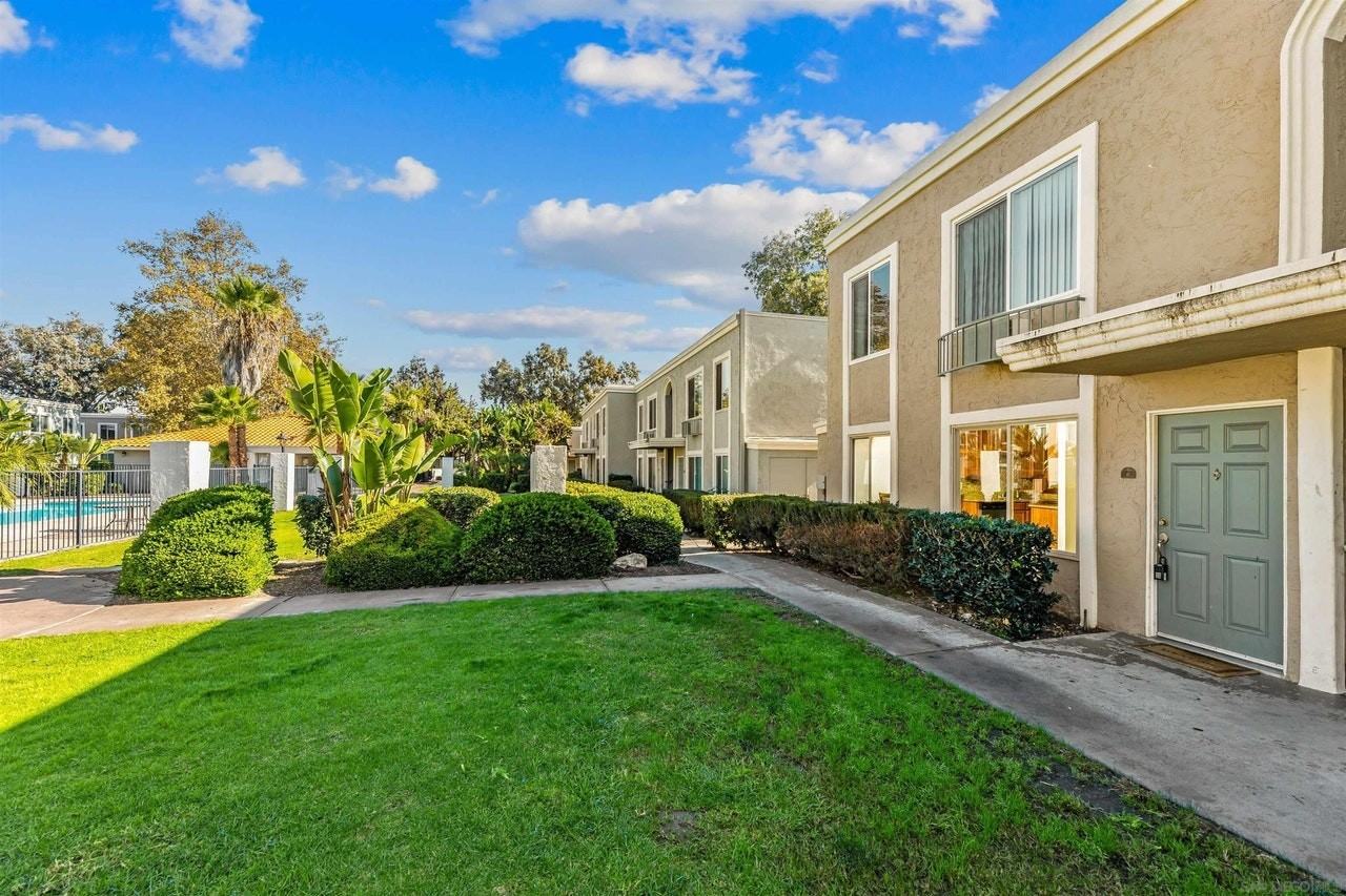 1240 North Broadway, Unit Unit 6 - Photo 2 of 20