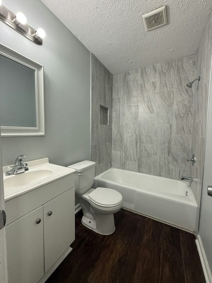 4065 Haliburton Street - Photo 3 of 10