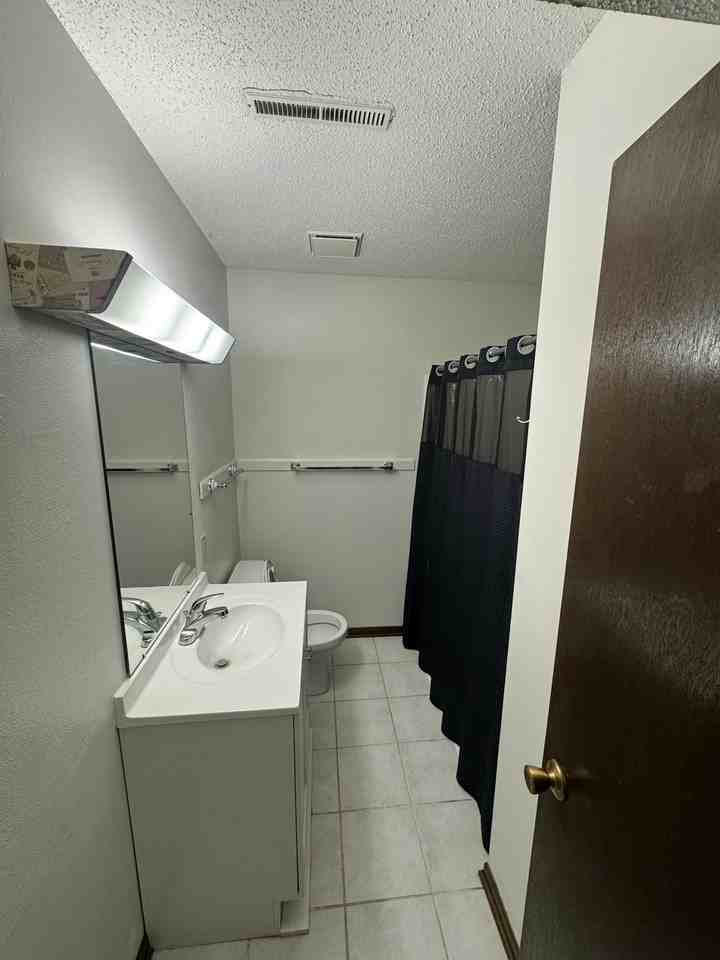 807 5th Street Northwest, Unit 1D - Photo 2 of 8