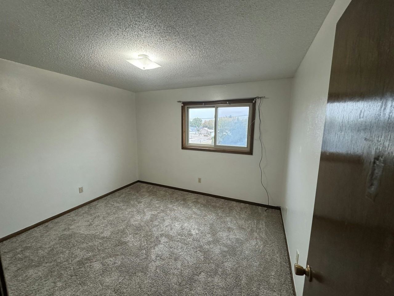 807 5th Street Northwest, Unit 1D - Photo 3 of 8