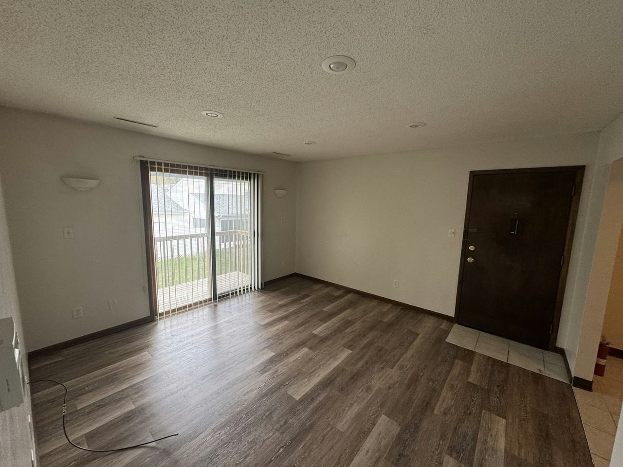 807 5th Street Northwest, Unit 1D - Photo 6 of 8